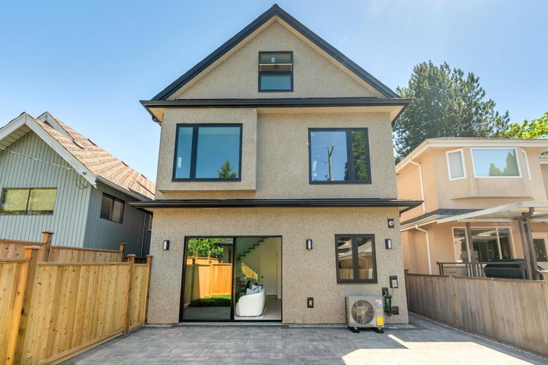 2 - 3771 King Edward Avenue W