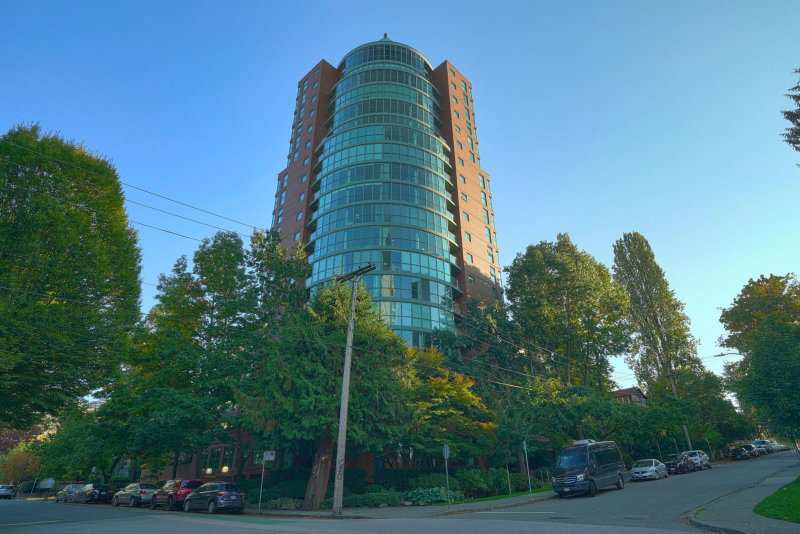 902 - 1888 Alberni Street