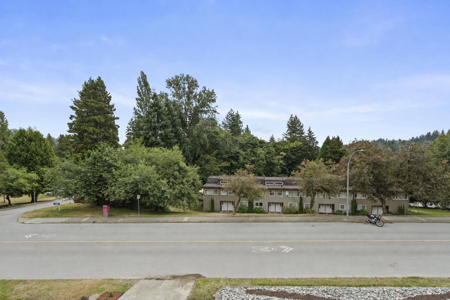 Listing Image 28