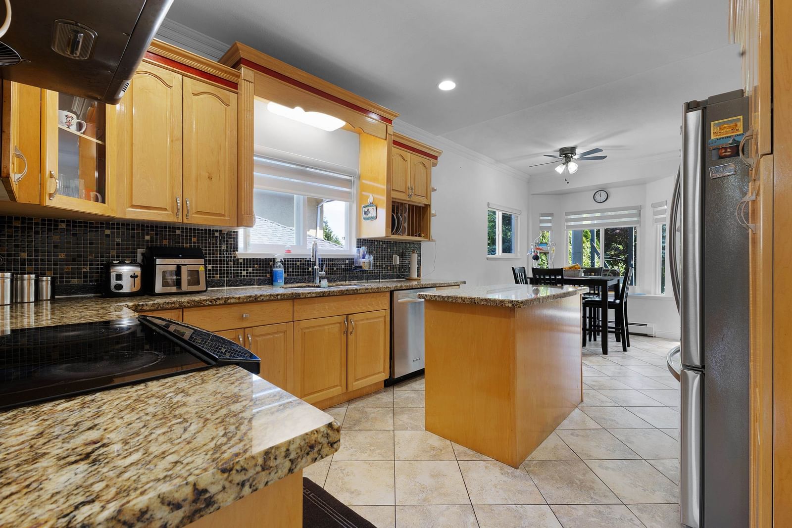 Listing Image 7