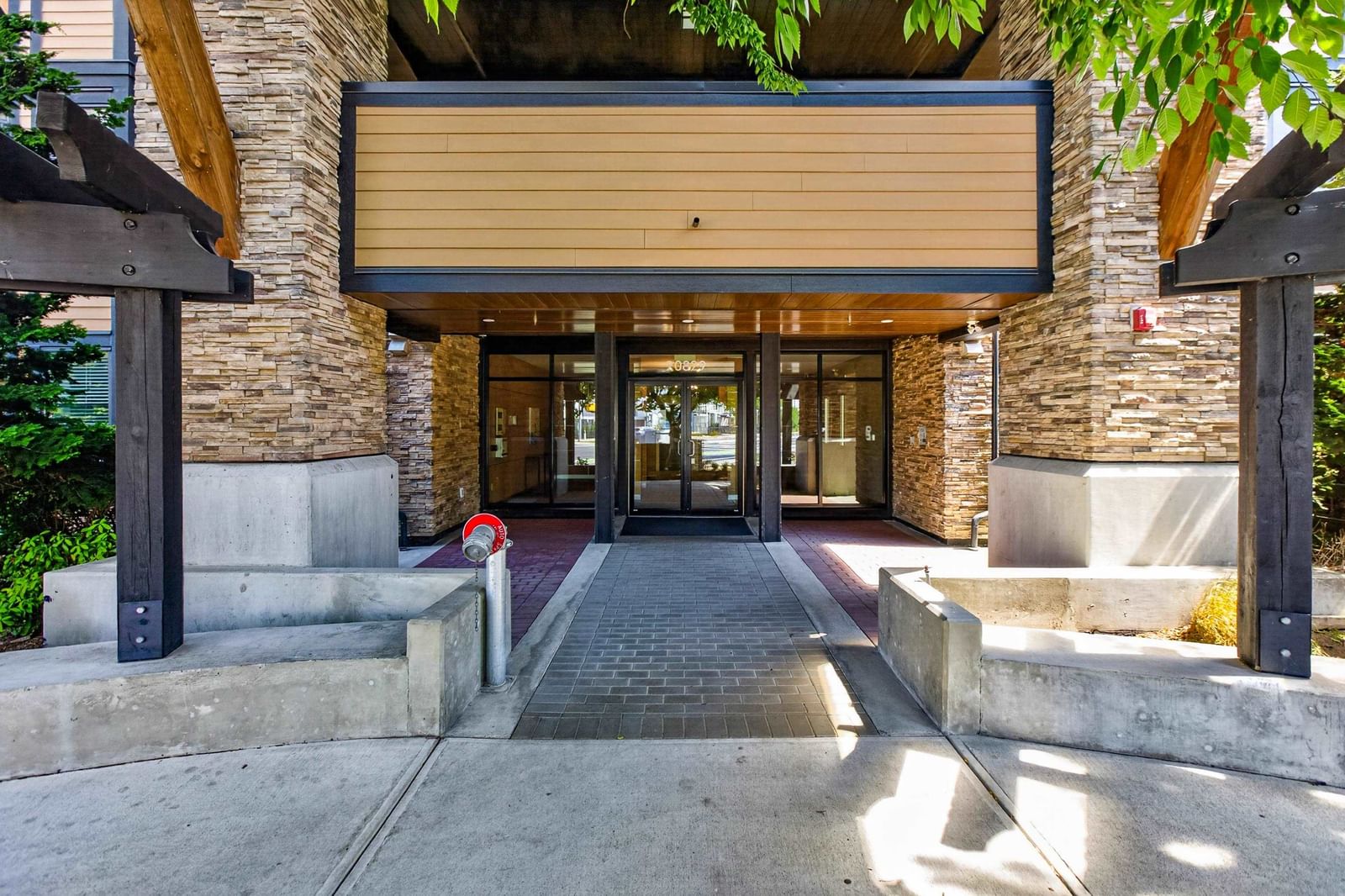 Listing Image 20