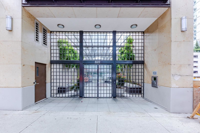 906 - 822 Seymour Street