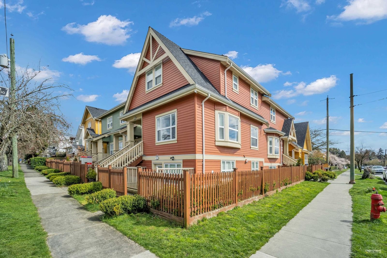Listing Image 6