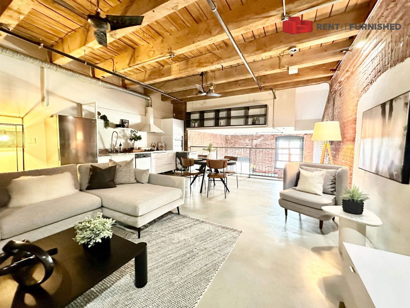 404 - 55 Cordova Street E