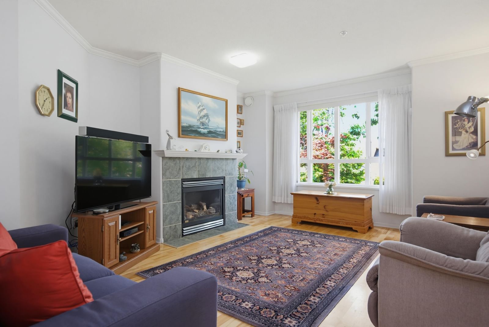 Listing Image 6