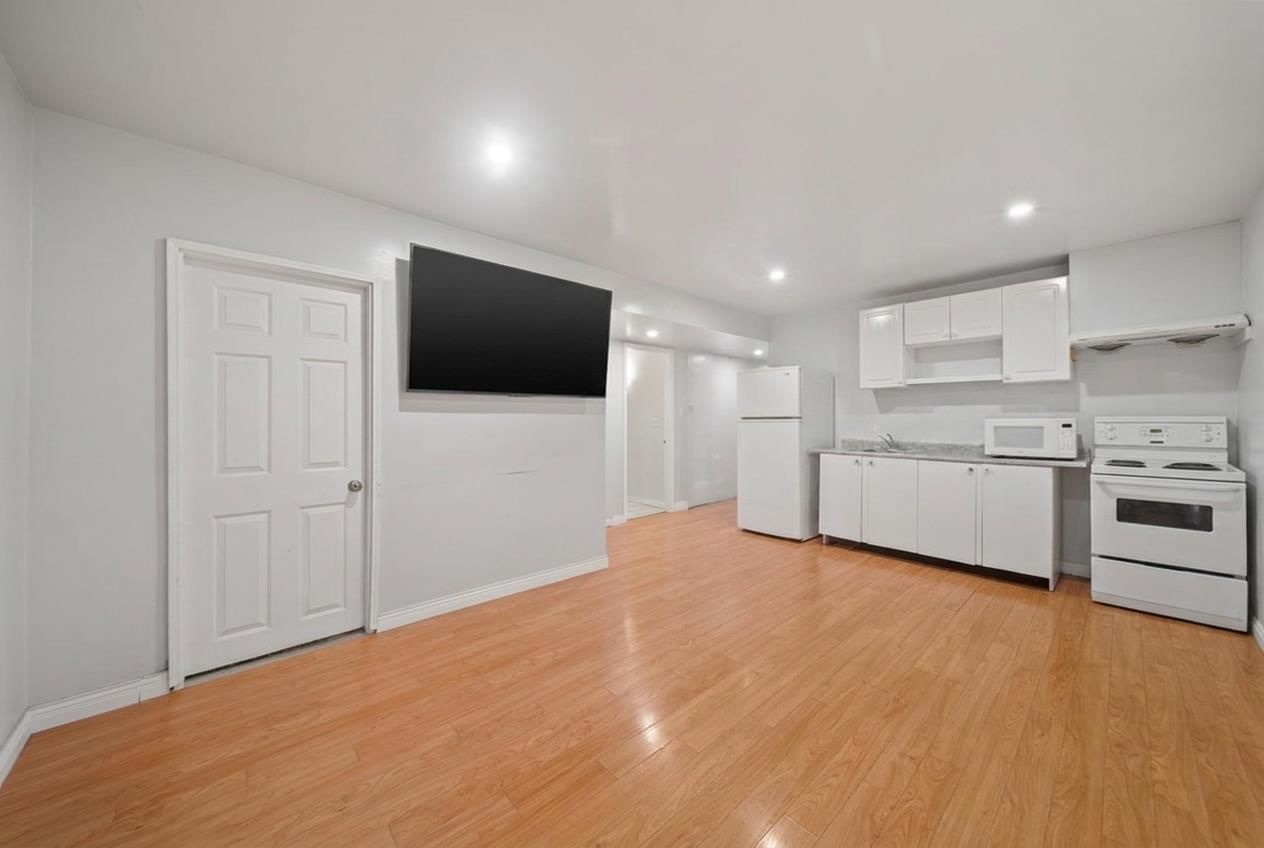Listing Image 35
