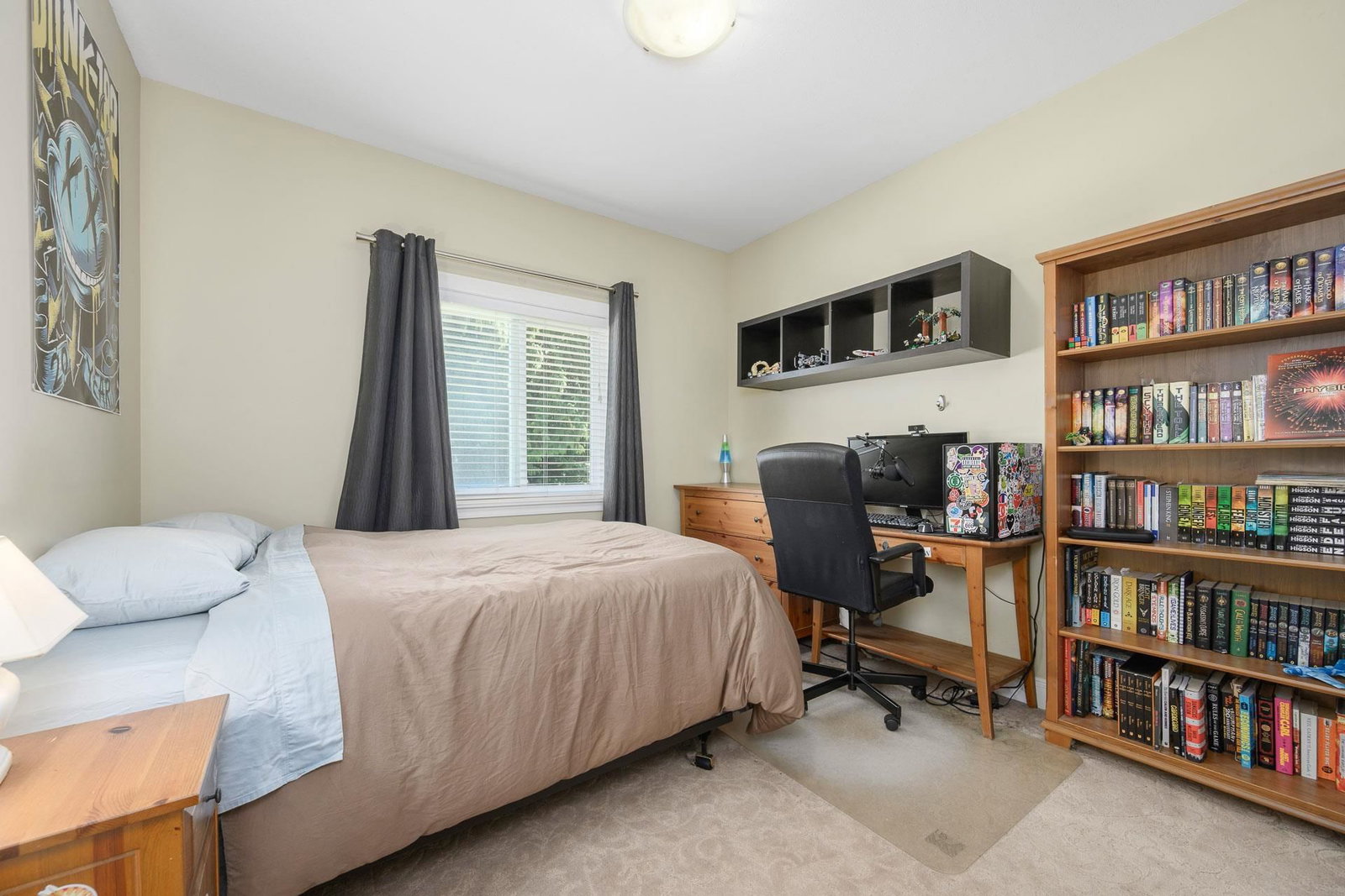 Listing Image 19