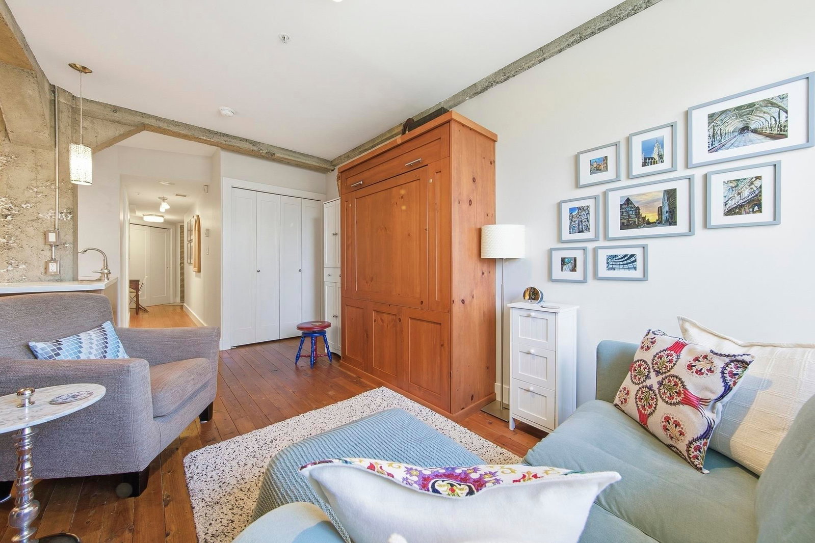 Listing Image 9