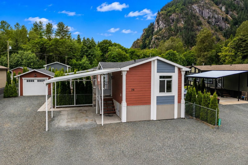 29 - 59060 Lougheed Highway