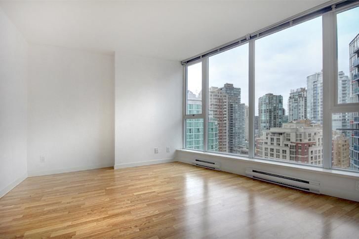 2710 - 233 Robson Street 2