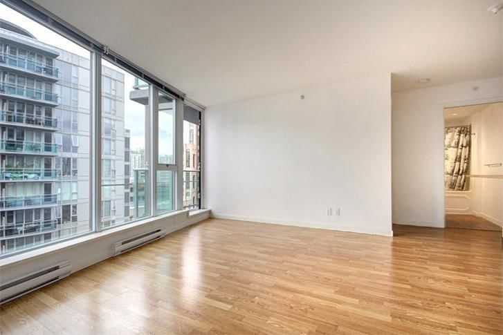 2710 - 233 Robson Street 5