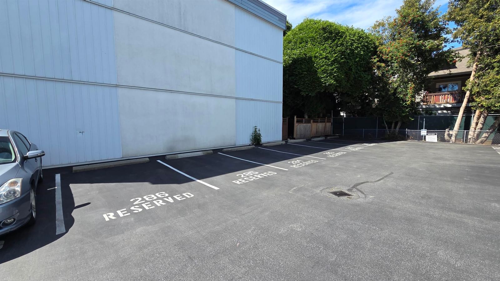 Listing Image 19