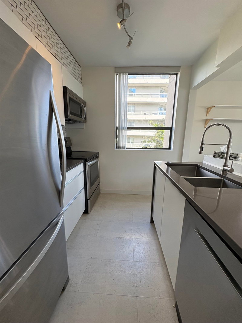 502 - 1737 Duchess Avenue