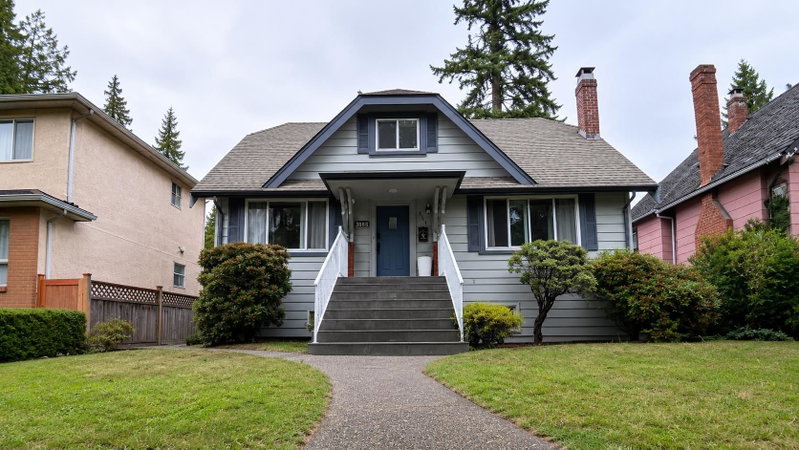 3885 35th Avenue W