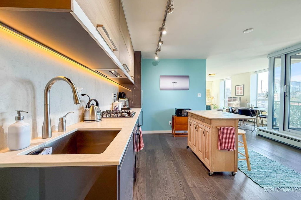 505 - 189 Keefer Street 3