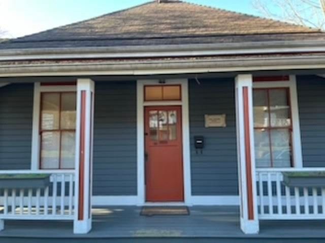 324 Tenth Street