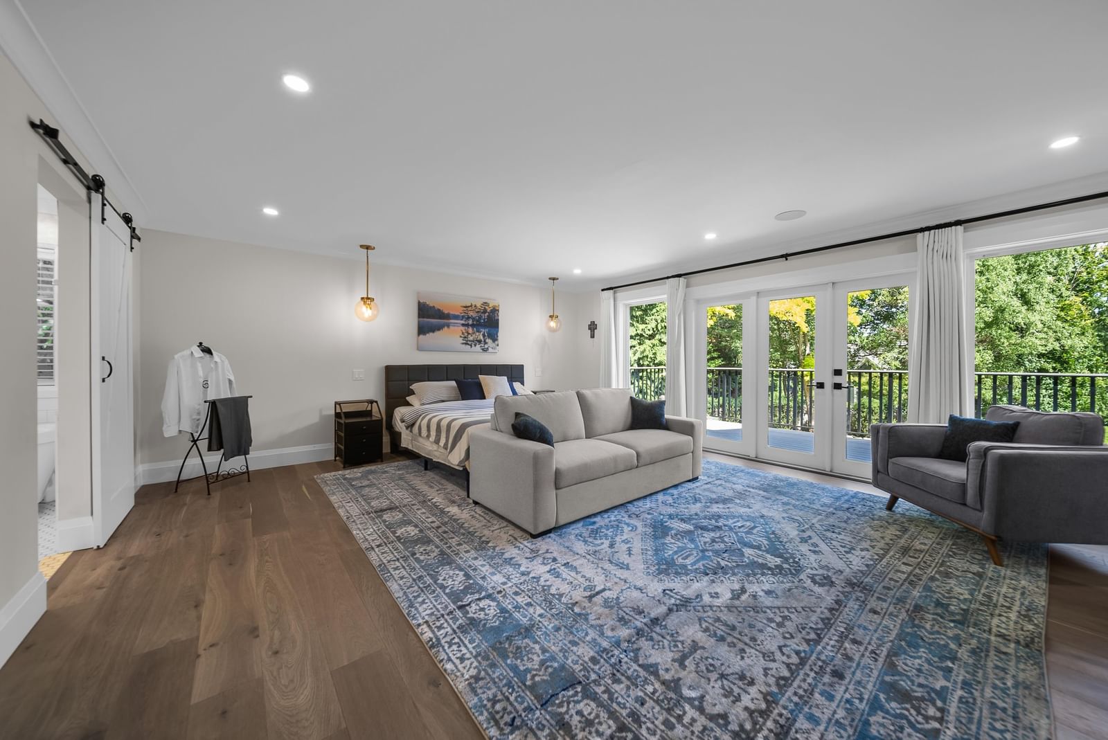 Listing Image 14
