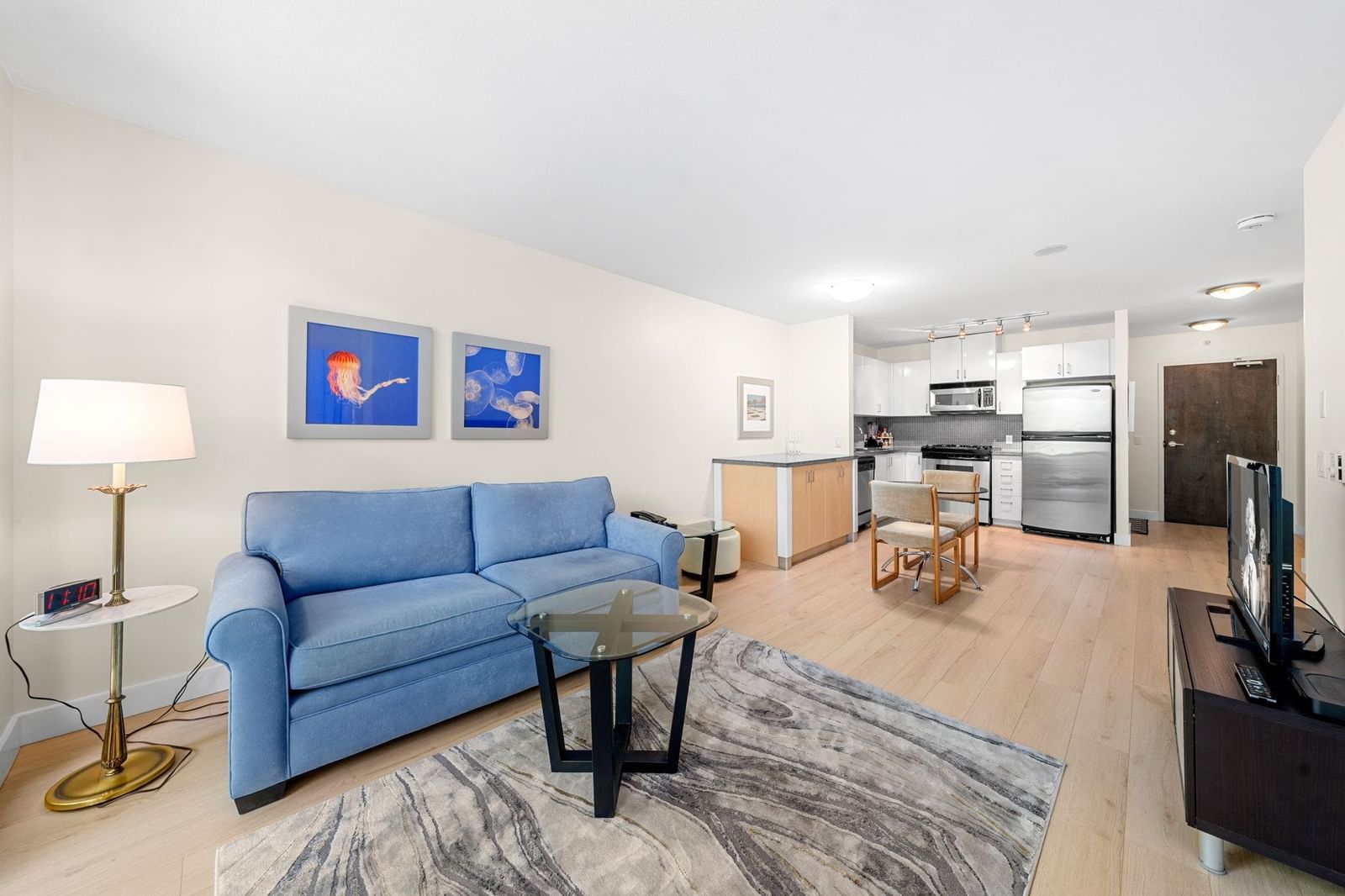 Listing Image 13