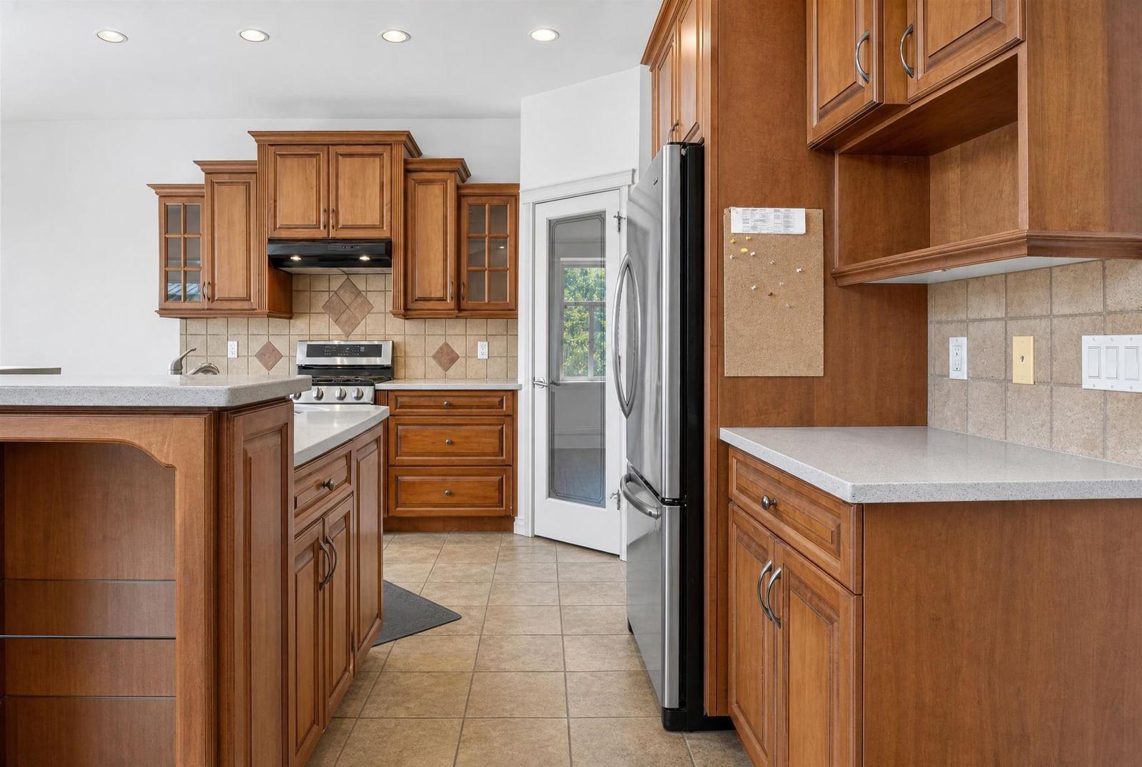 Listing Image 12