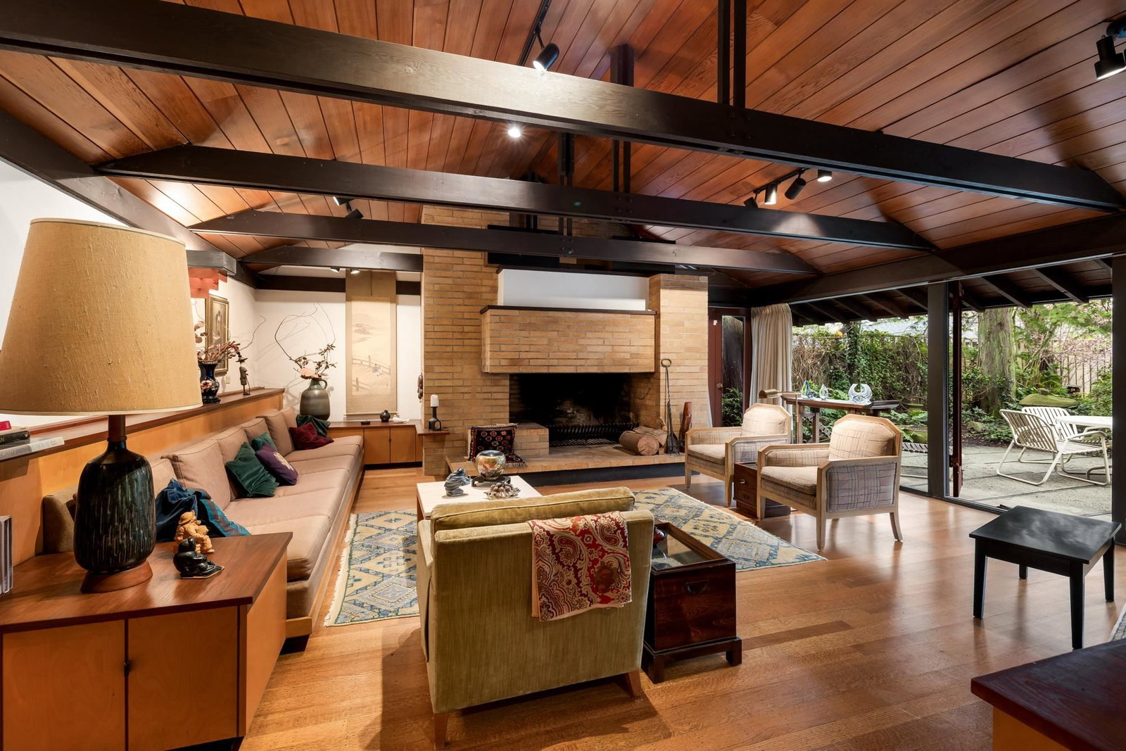 Listing Image 9