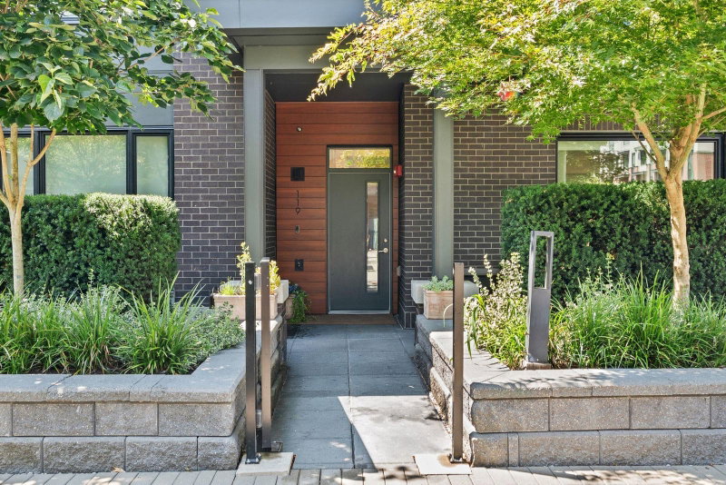 119 - 2035 Glenaire Drive