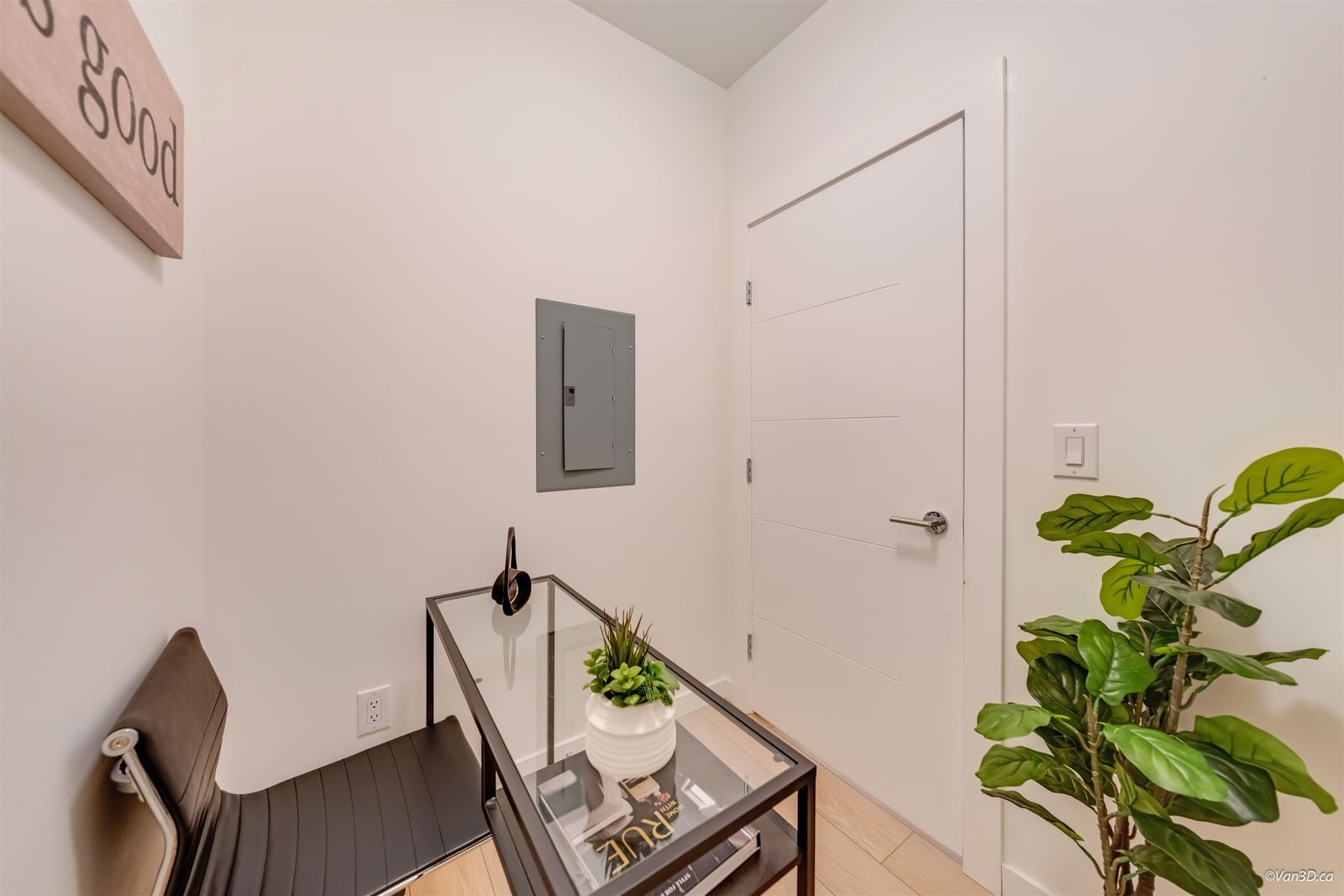 Listing Image 12
