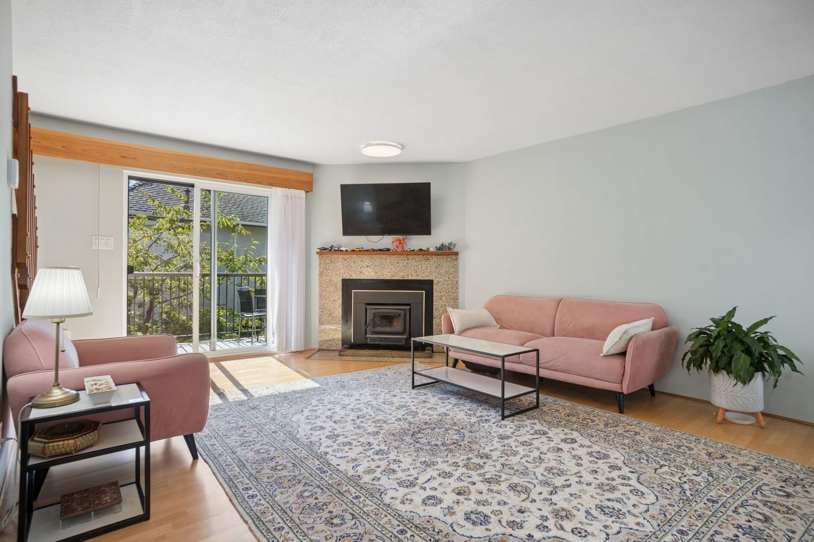 Listing Image 15