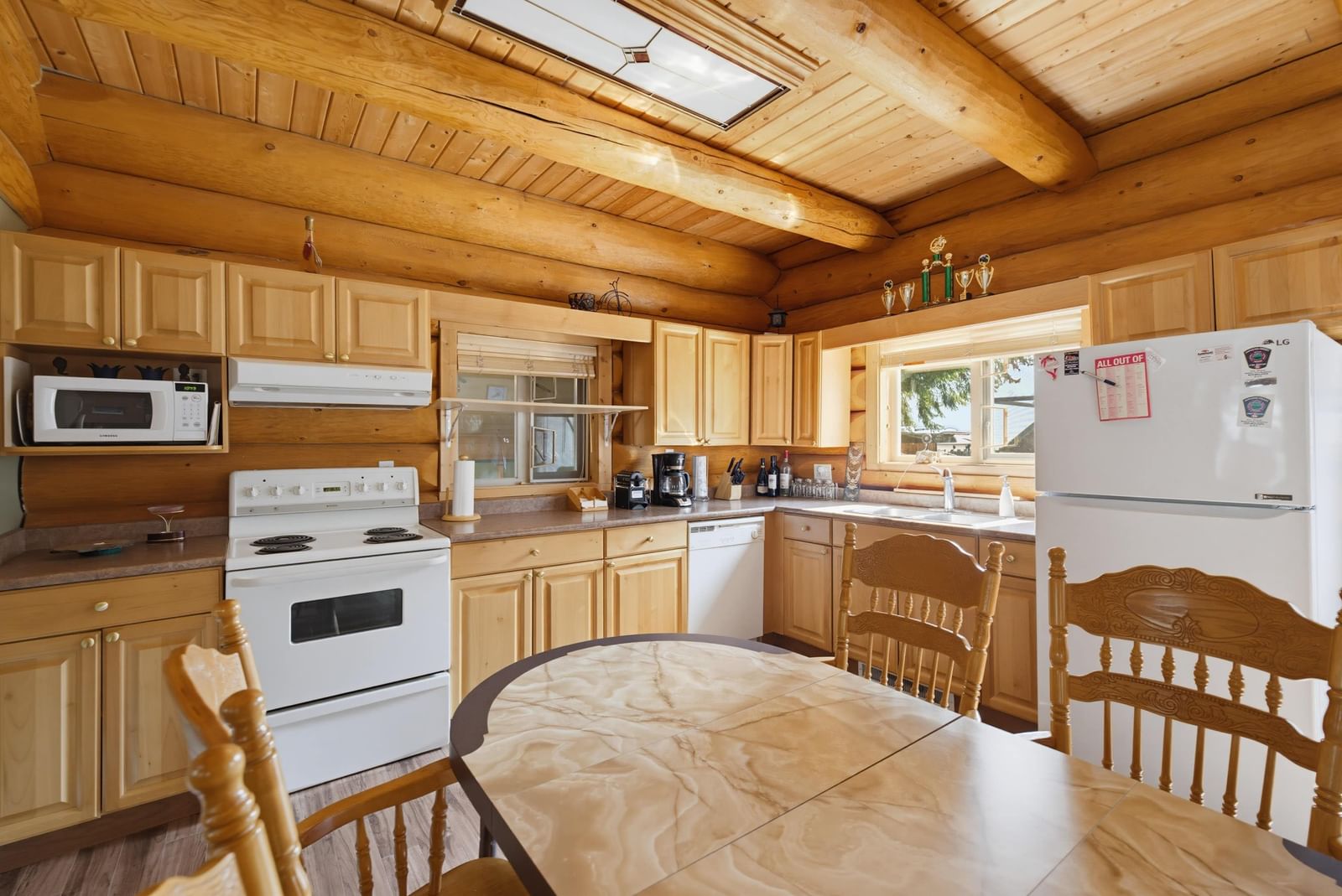 Listing Image 11