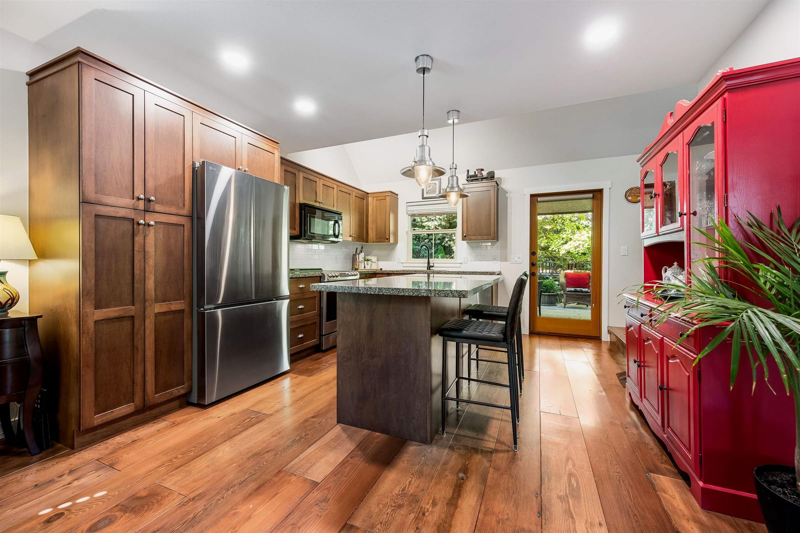 Listing Image 15