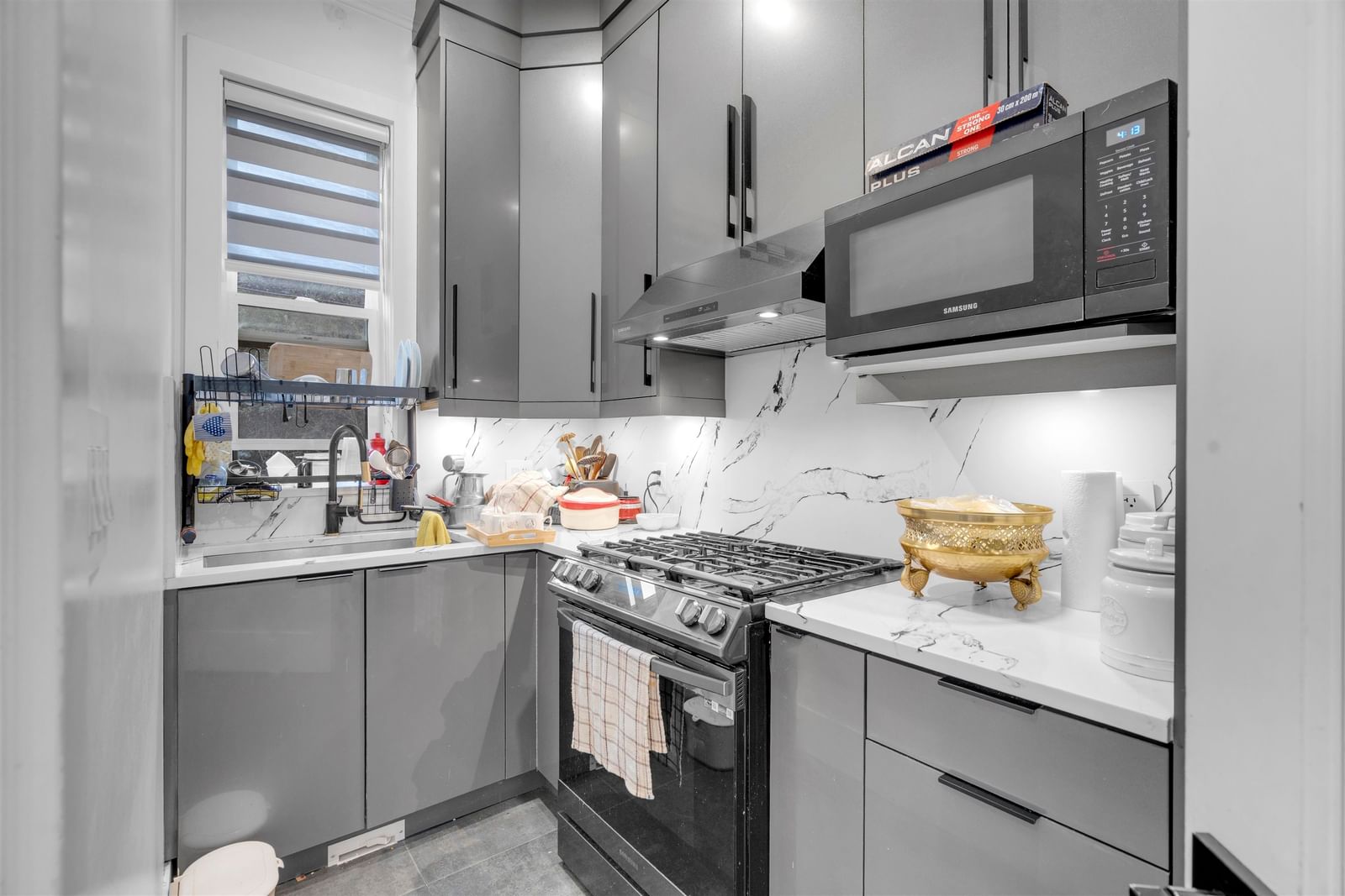 Listing Image 15