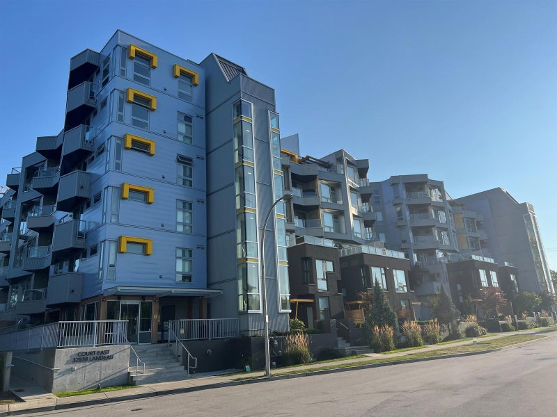 504 - 32838 Landeau Place