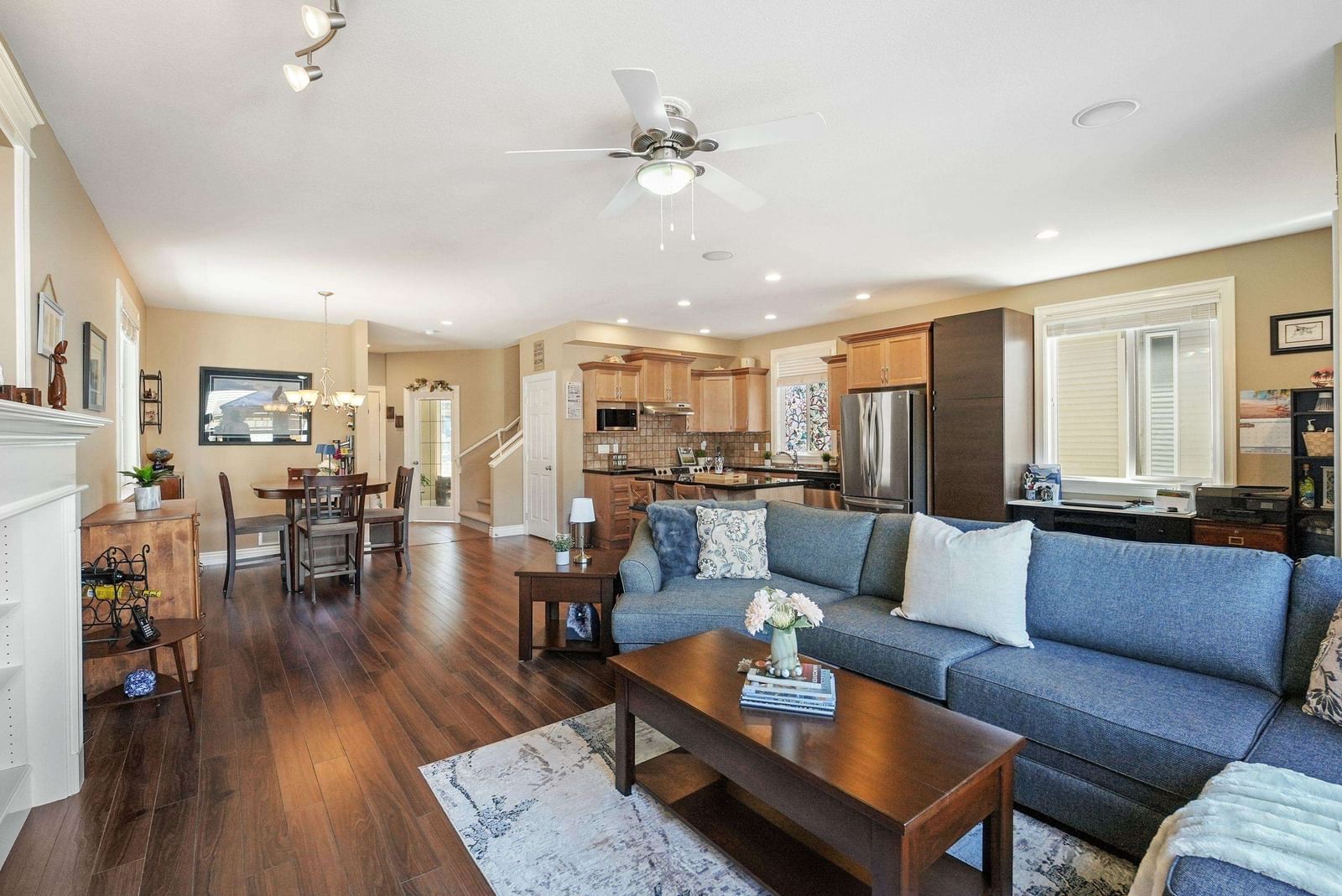 Listing Image 10