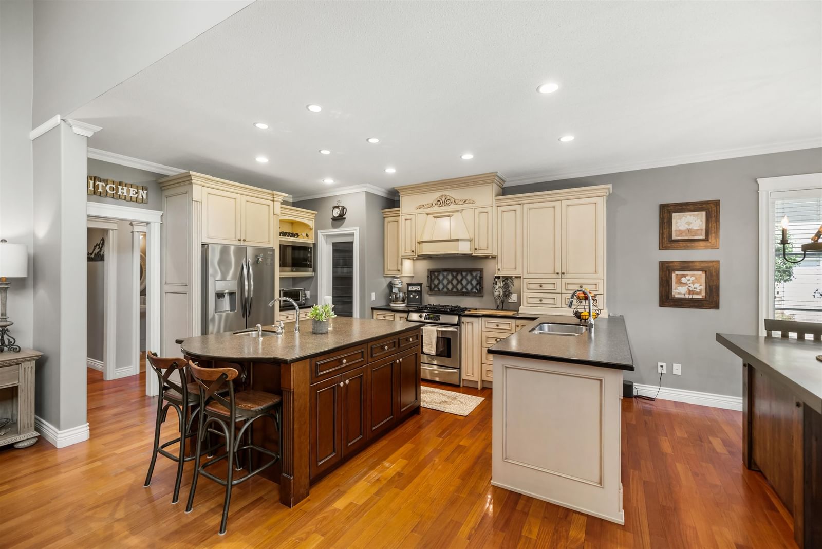 Listing Image 13