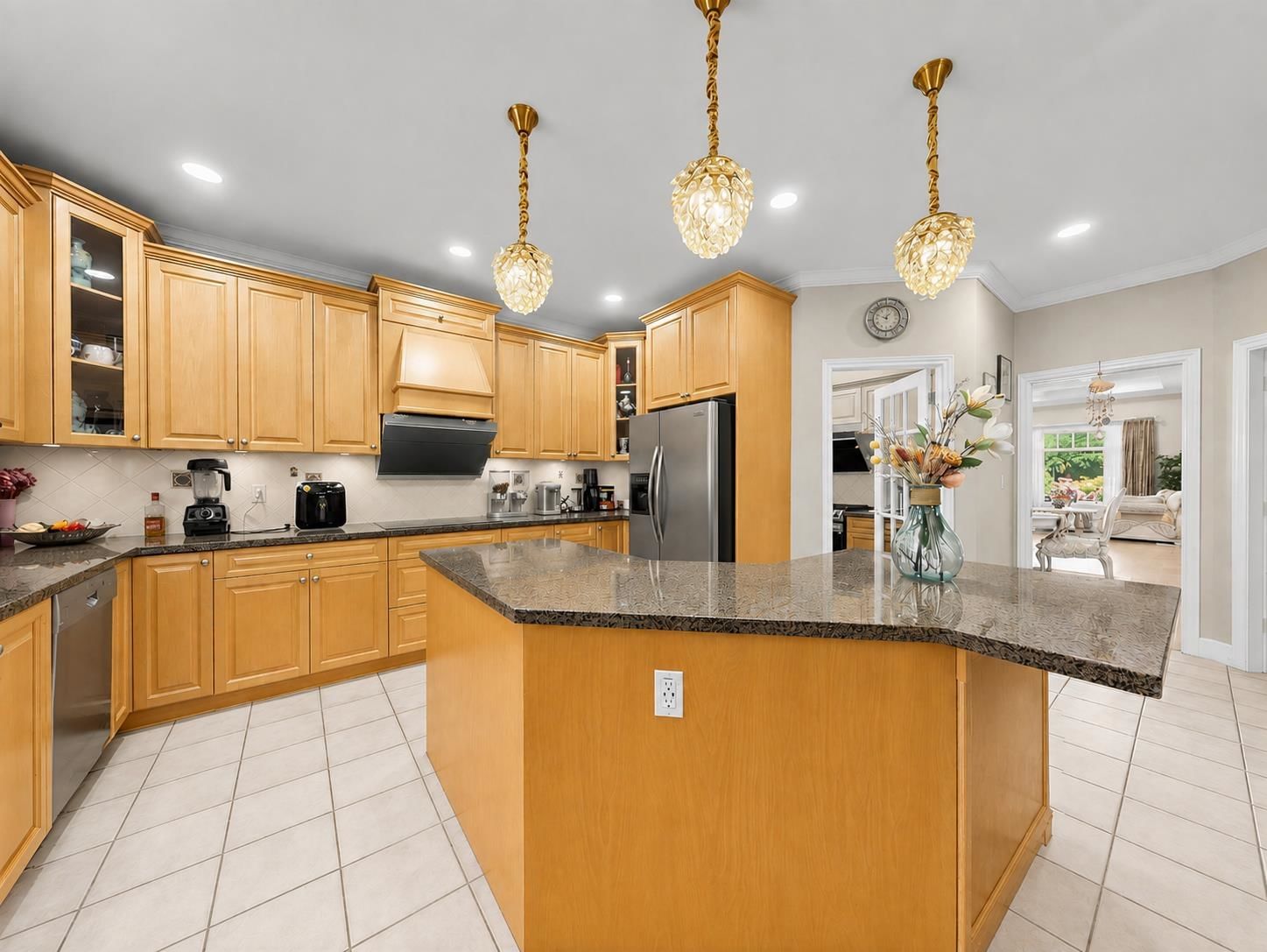 Listing Image 15