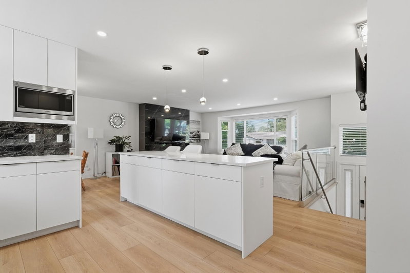 14348 Gladstone Drive