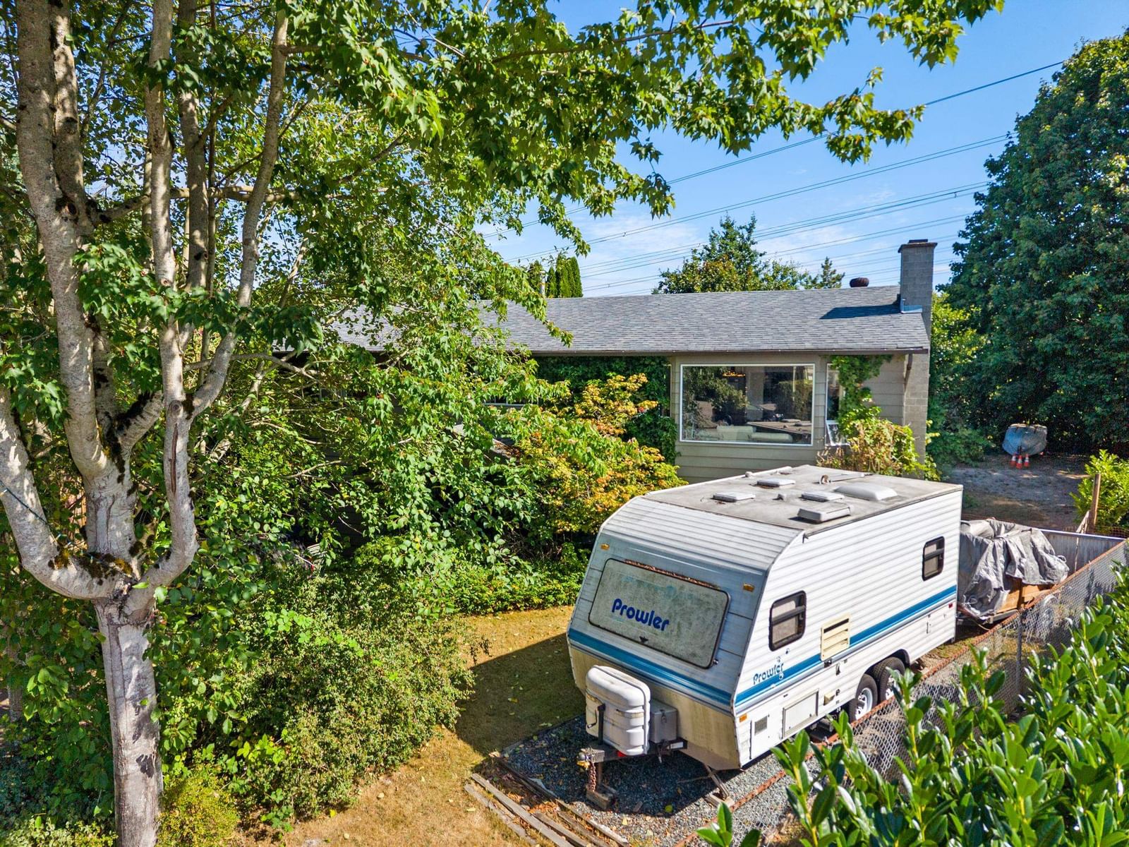 Listing Image 10