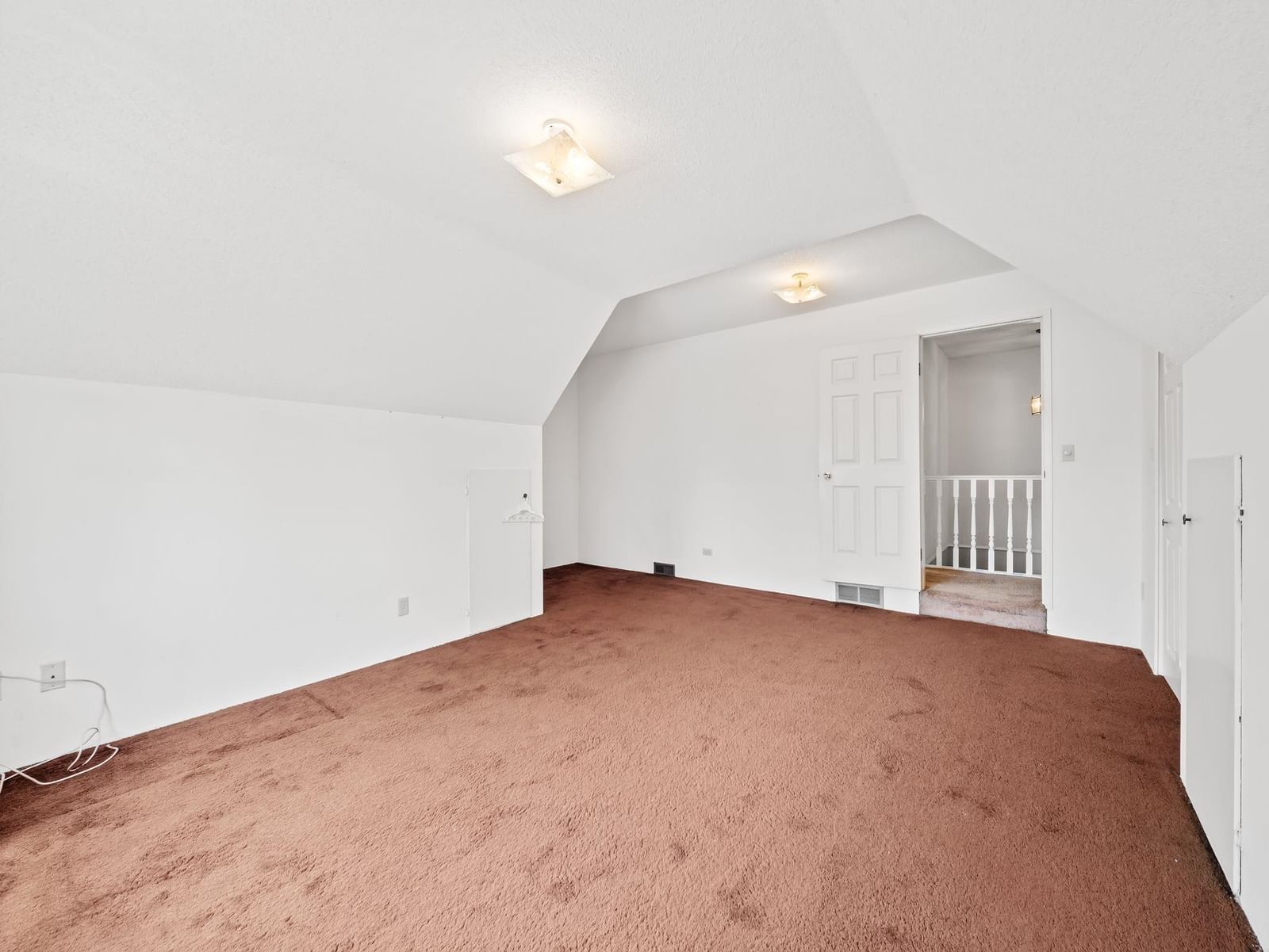 Listing Image 27