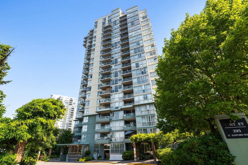 902 - 295 Guildford Way