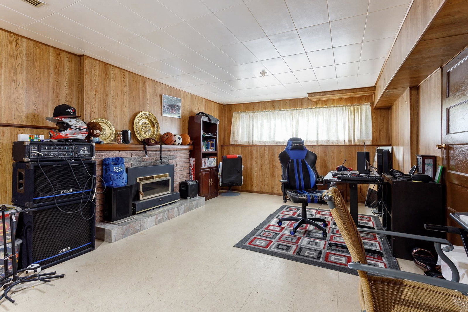 Listing Image 13