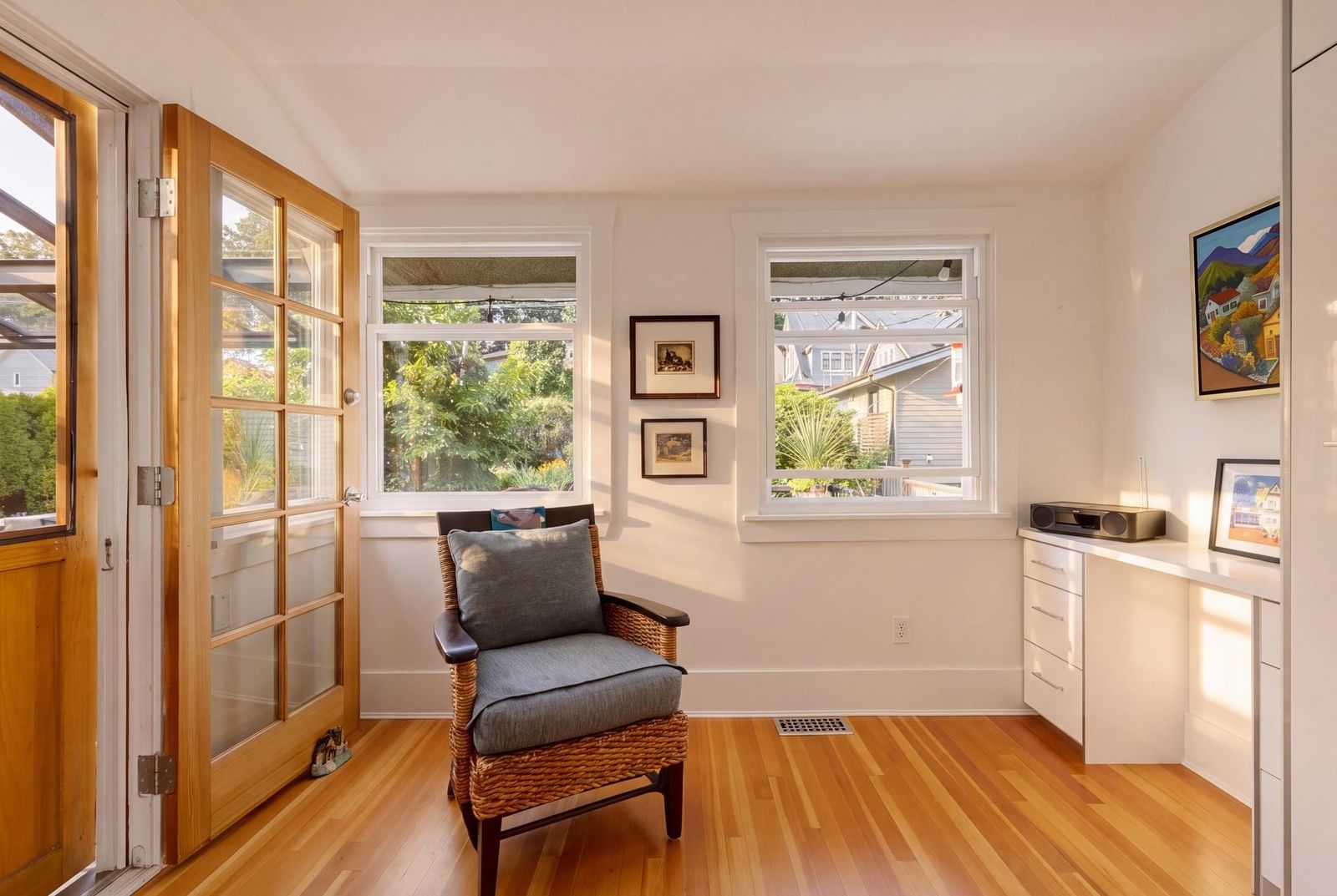 Listing Image 15