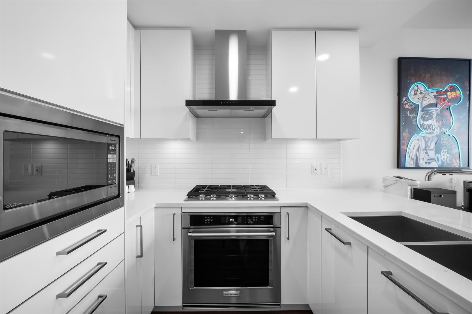 Listing Image 9