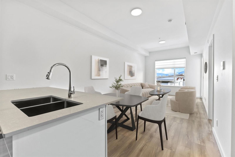 510 - 11913 Burnett Street
