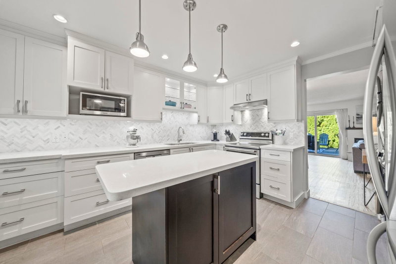 171 - 3031 Williams Road