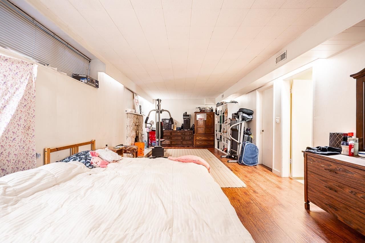 Listing Image 17