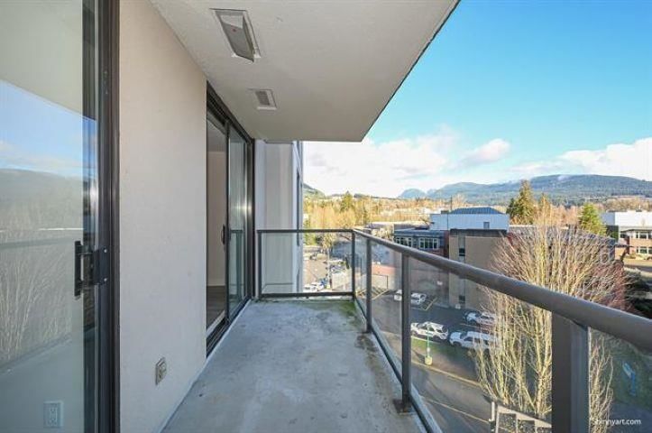 Listing Image 18