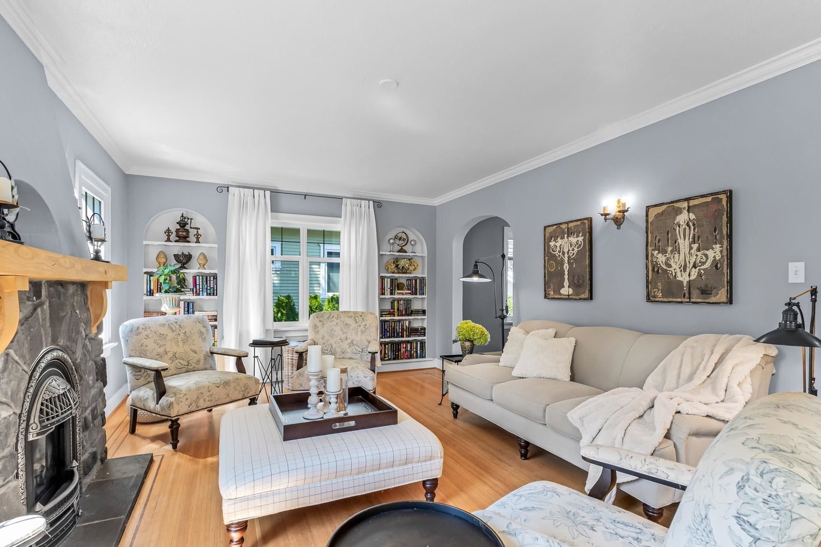 Listing Image 12