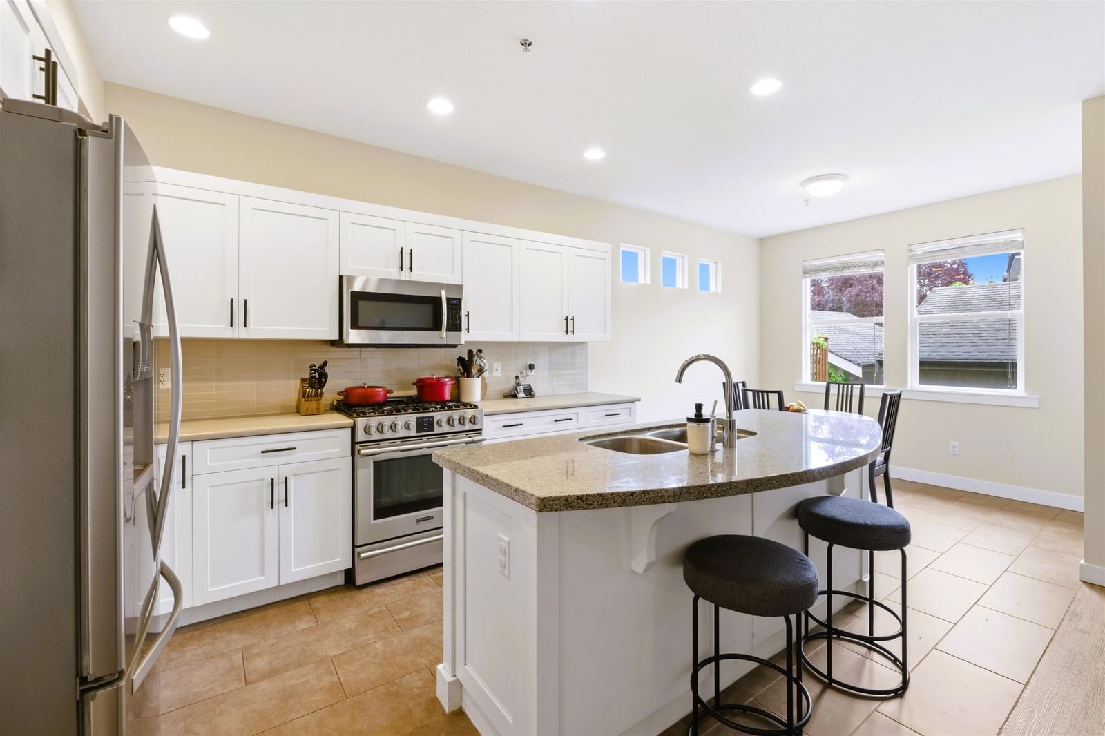 Listing Image 13