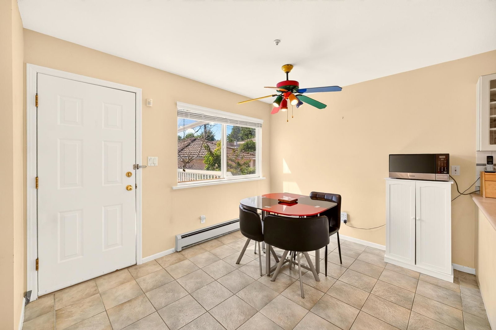 Listing Image 12