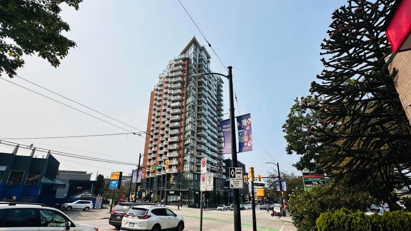 1806 - 285 10th Avenue E