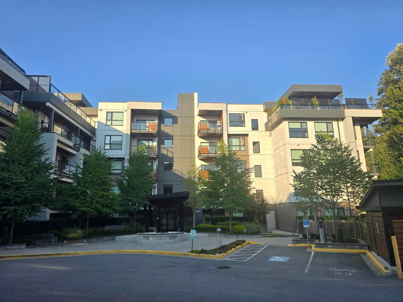 205 - 3182 Gladwin Road